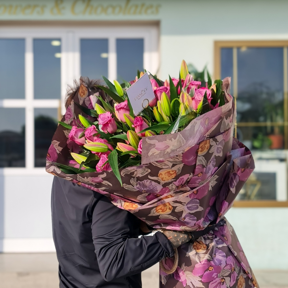 الربيع في يدك