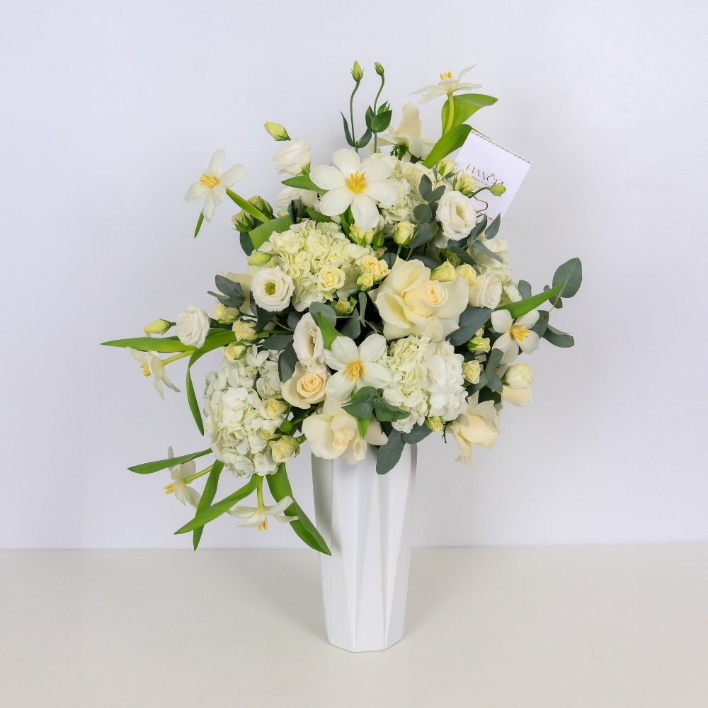 Flower Paradise Vase