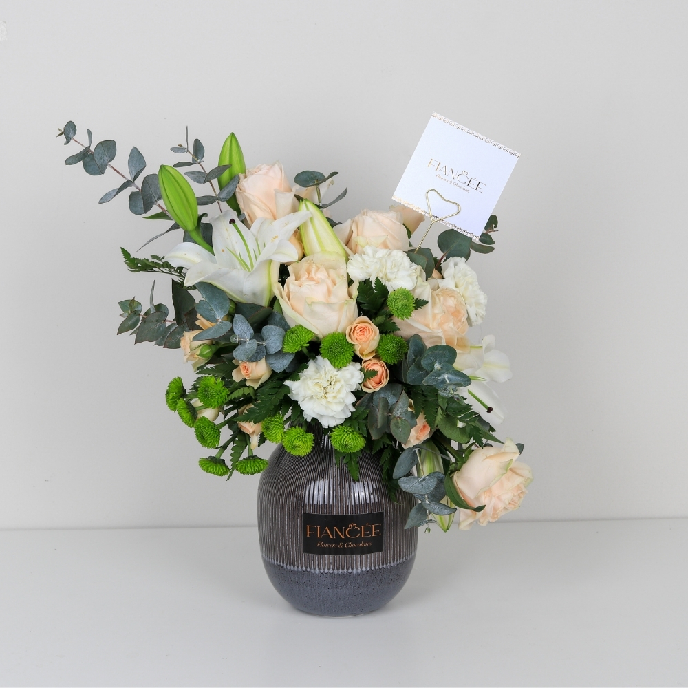 Musk Elegance Vase