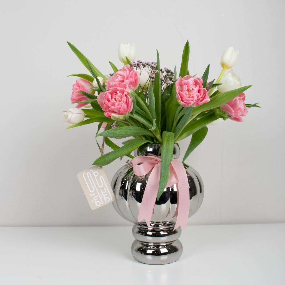 Tulip Elegance Vase 
