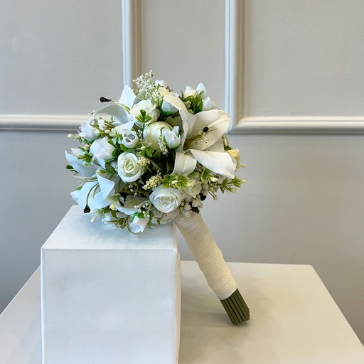 Elegant White Lily & Rose 