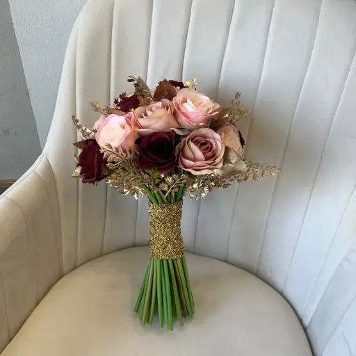  مسكة عروس لمسة ذهبية