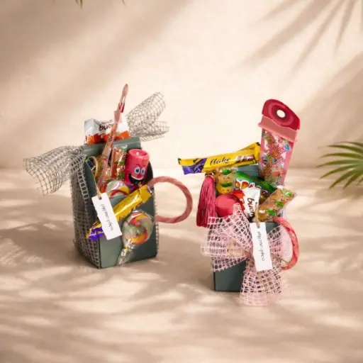  Elegant Girgian Favor