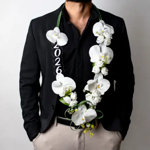  White Graduation Garland