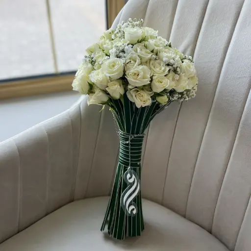 Promise in White Bouquet
