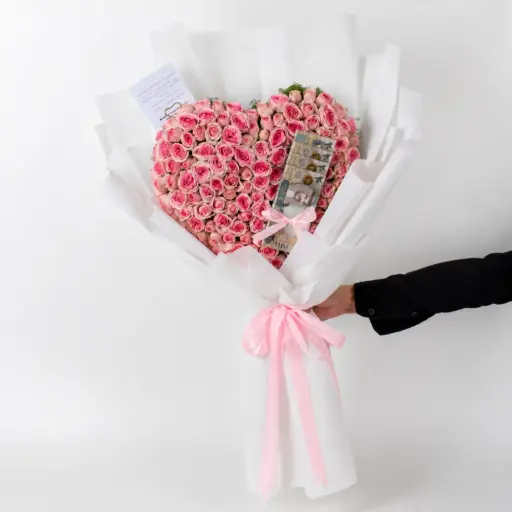  Heart of Roses Bouquet